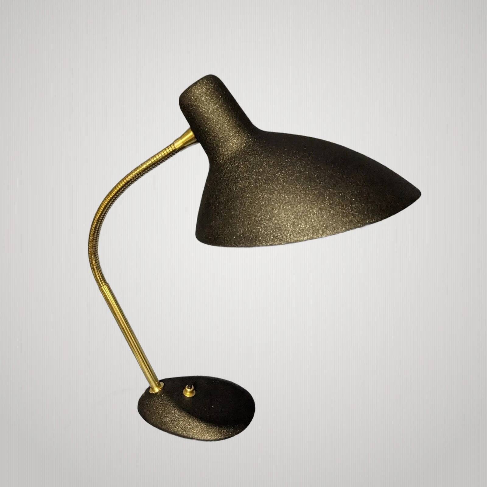 Large articulated desk lamp by Jean Boris Lacroix from the 1950s. Size.