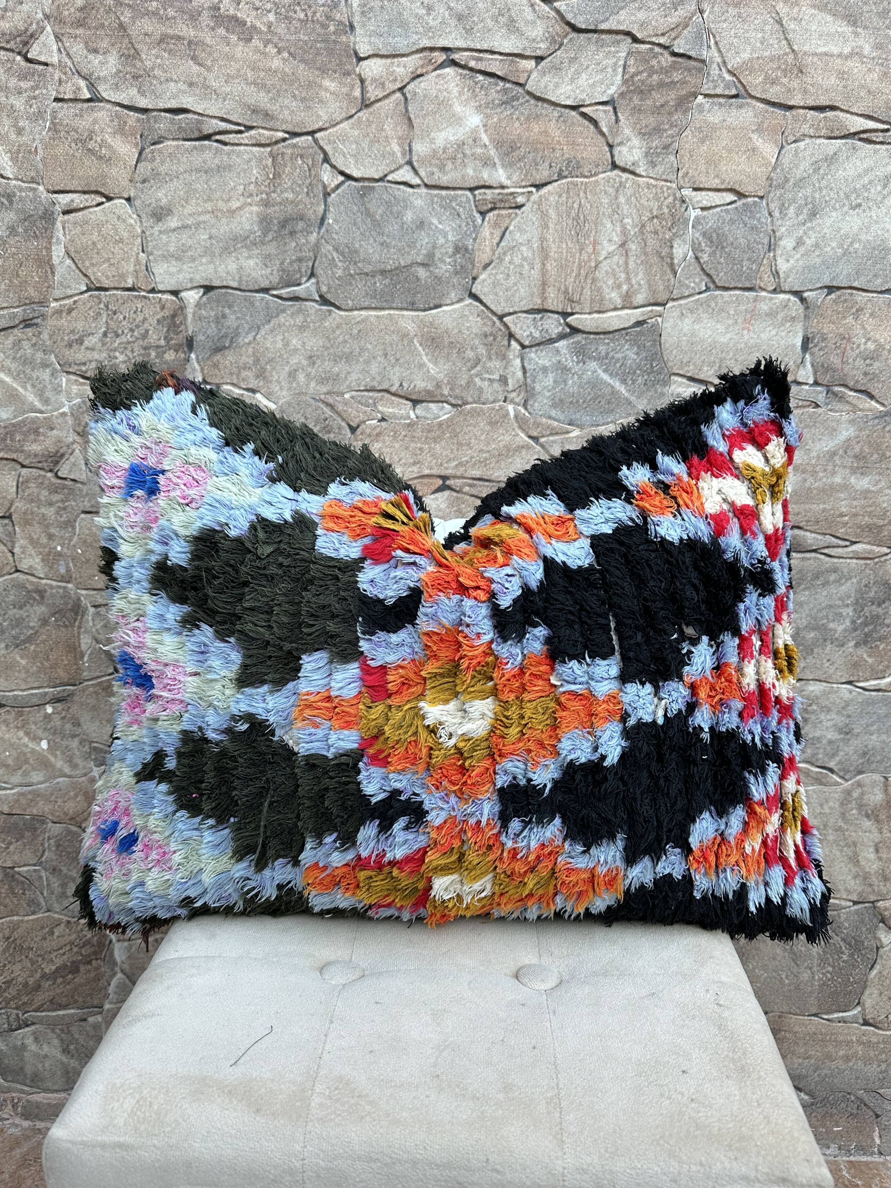 Beautiful vintage Berber Kilim cushion from Morocco
