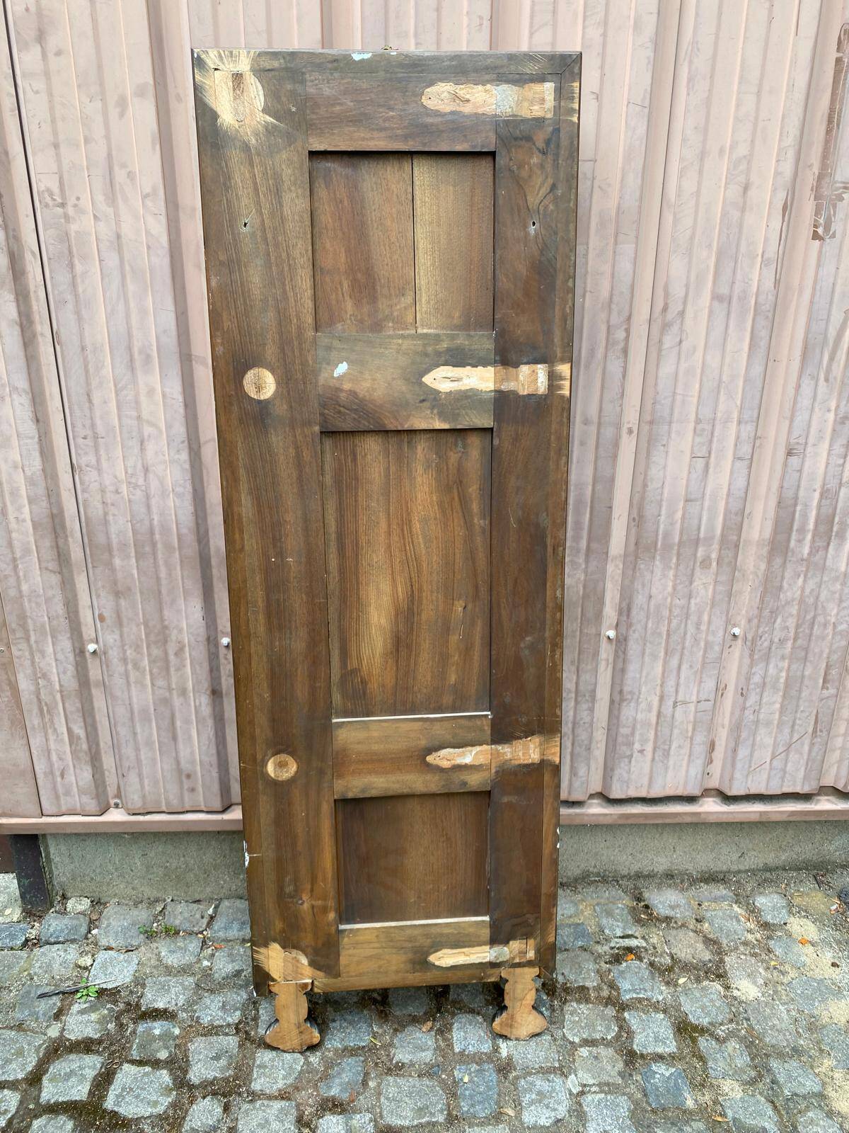 Vintage coat rack wardrobe in solid walnut from the 1930s.