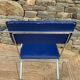 Lot de quatre chaises bleues aux courbes design