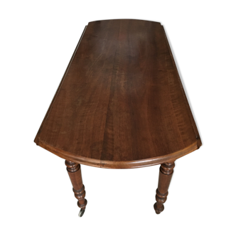 Dining room table