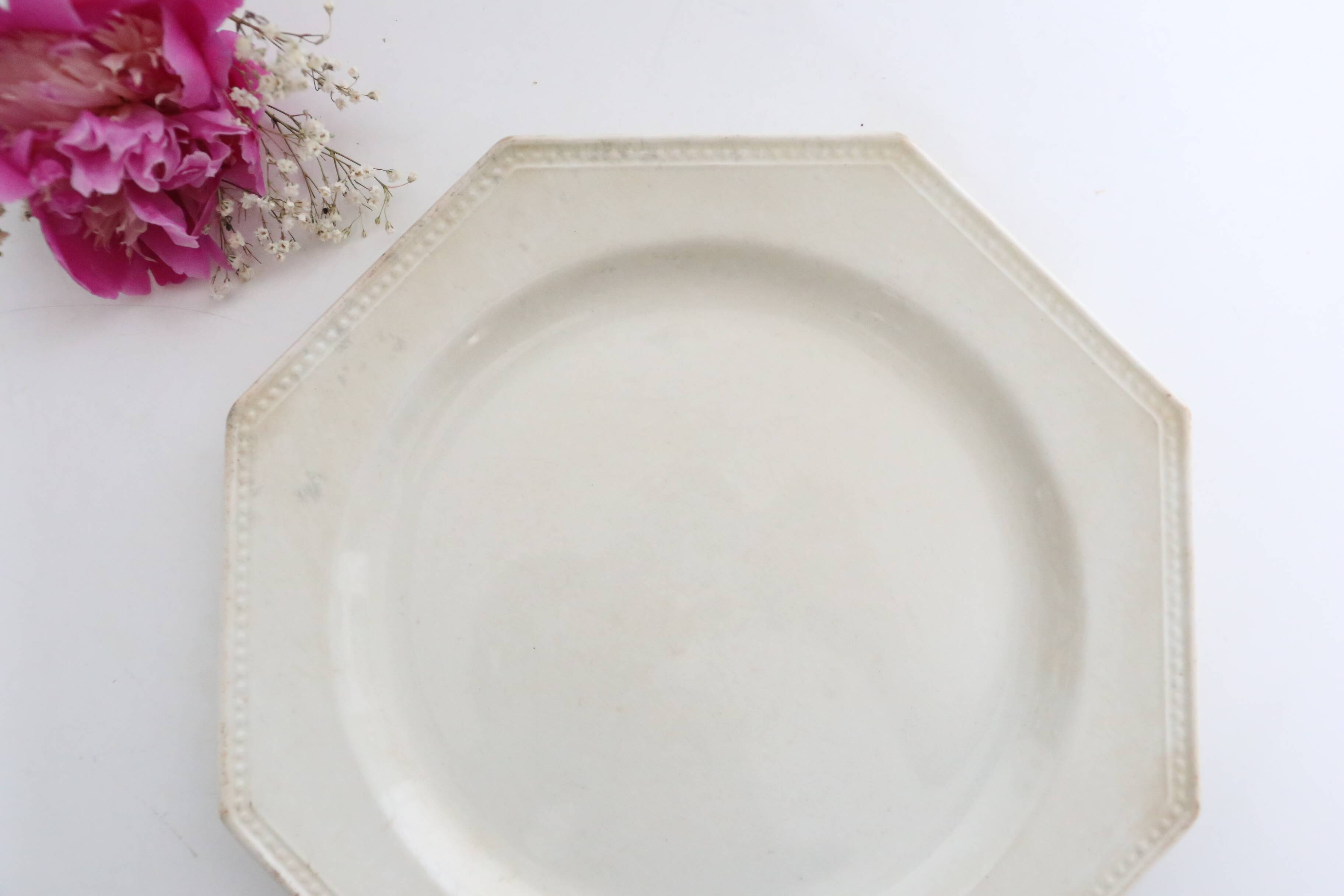 Creil and Montereau plates, 19th century, Perle model, ivory / set of 3