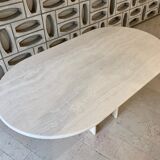 Table à manger vintage en travertin de Ligne Roset