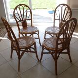 Table et chaises en rotin