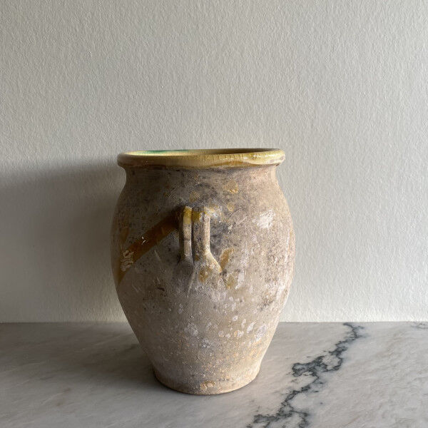 Petite jarre en terre cuite