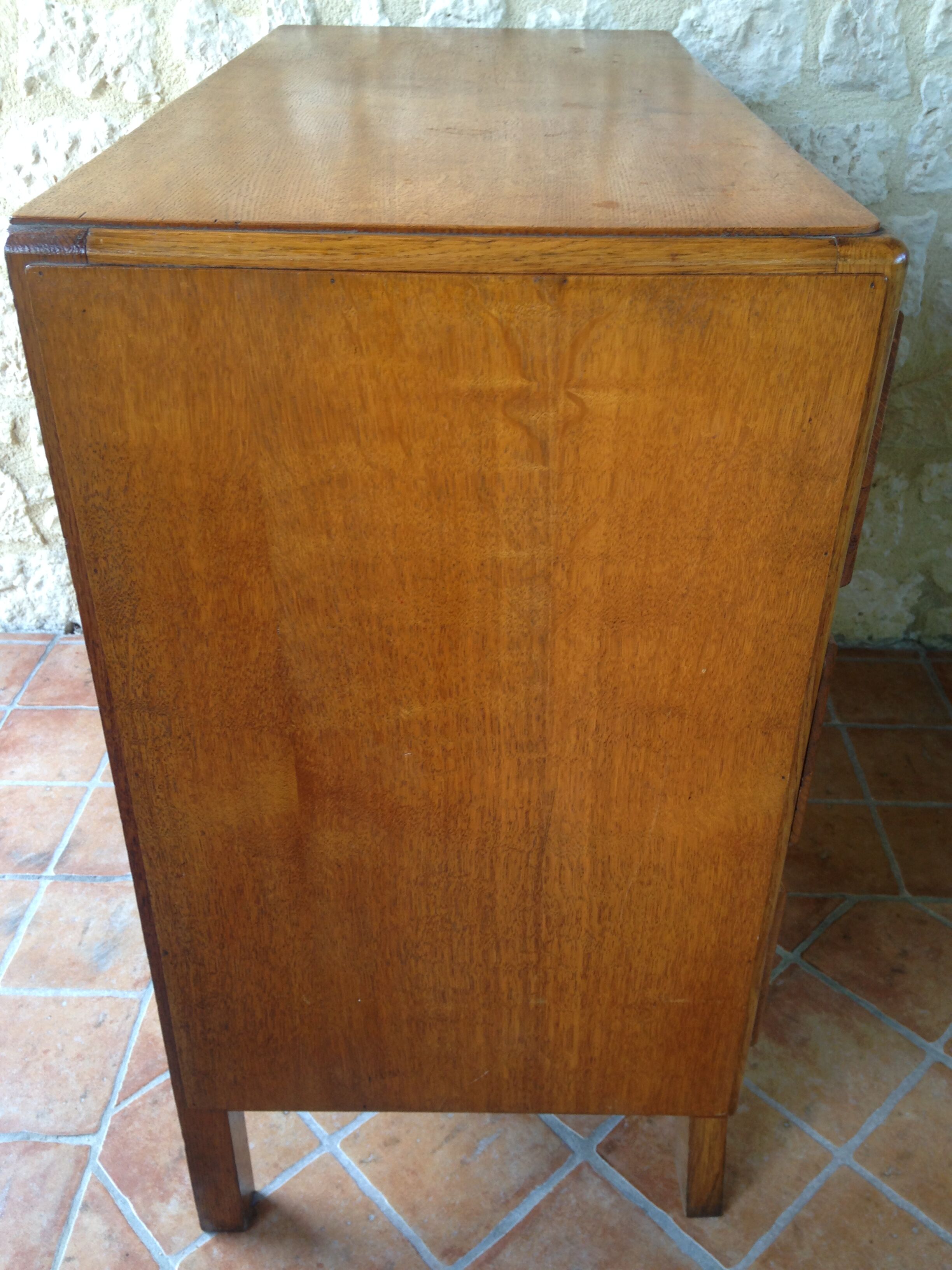Vintage dresser year 50
