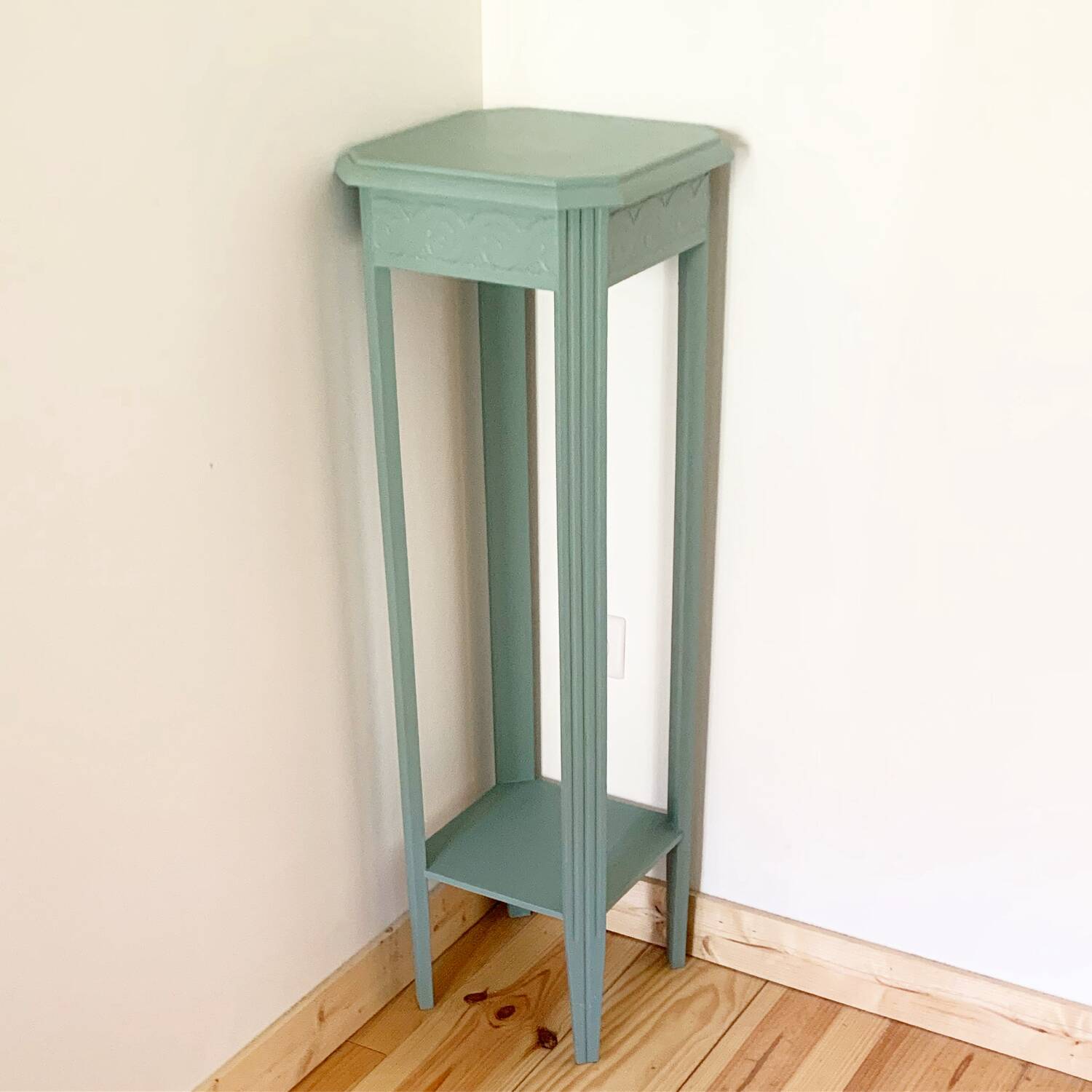 Art deco painted wooden harness.