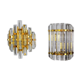 Duo of venini wall lamps, Murano, cut glass, Italy, 1970