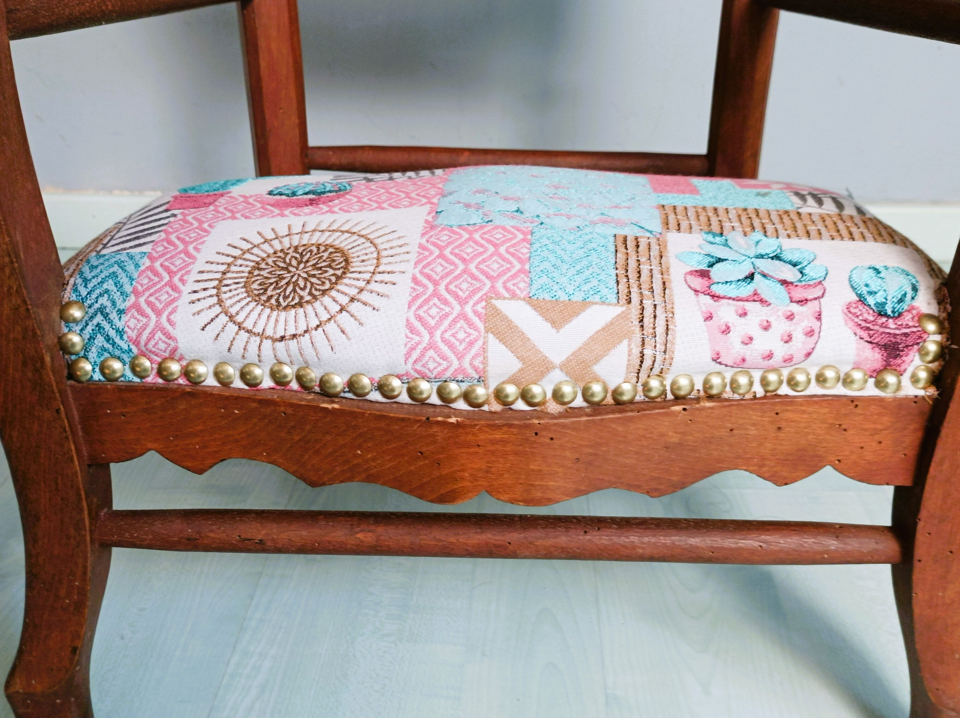 Chair prays to God ancient year