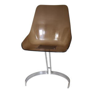 Chaise en plexiglas