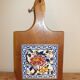 Large wooden and earthenware cutting board from Gien, Pivoines model