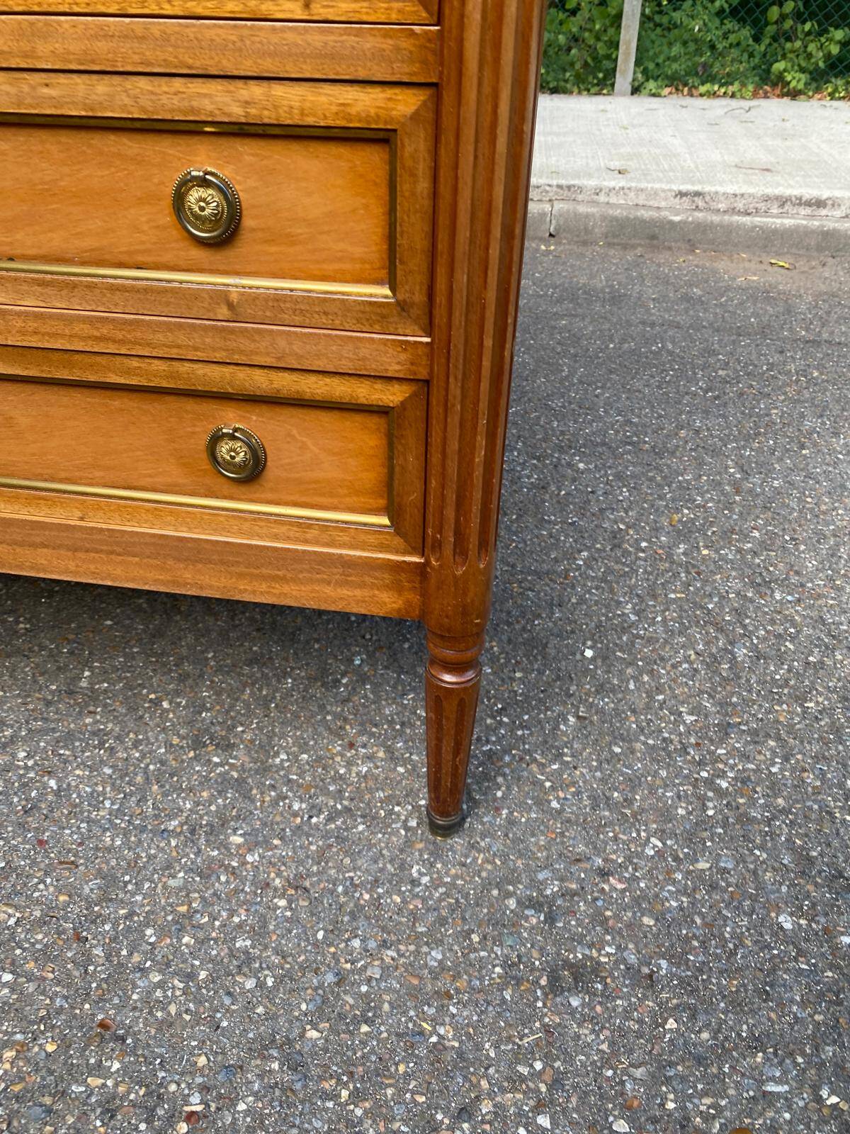Secretary with drop-leaf in Louis XVI style, made of solid wood and brass, desk/commode.