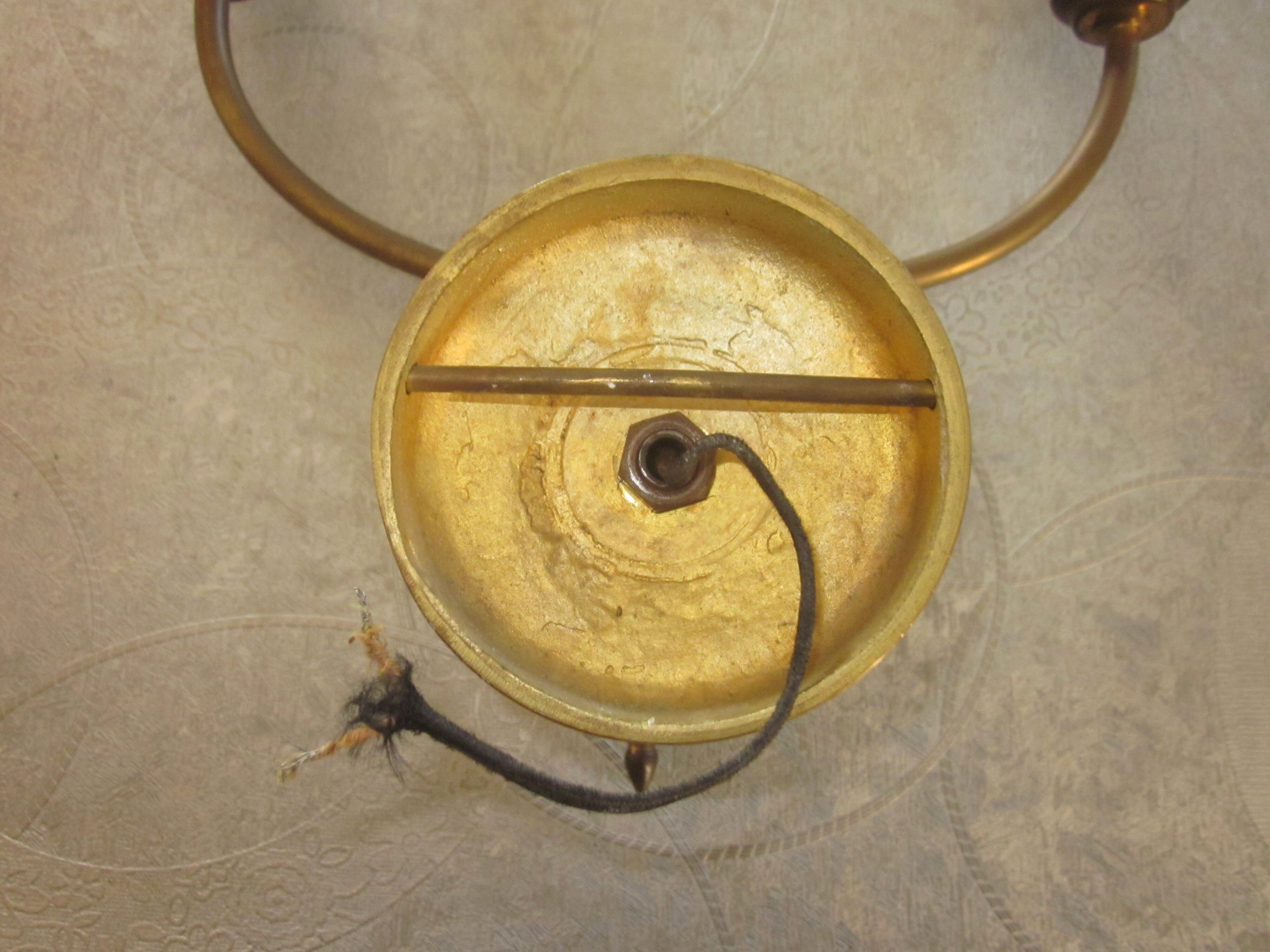Applique main en bronze