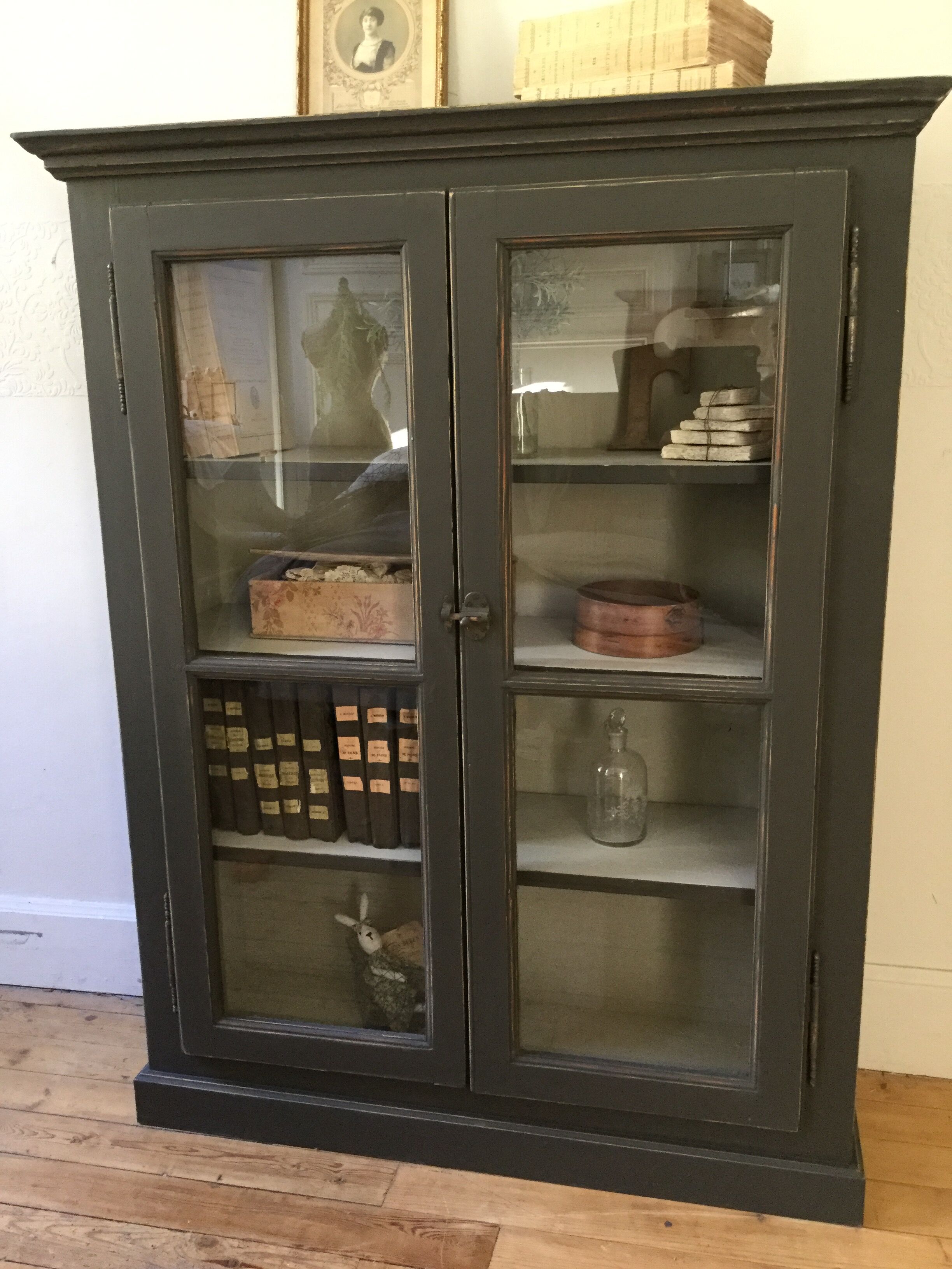 Display cabinet