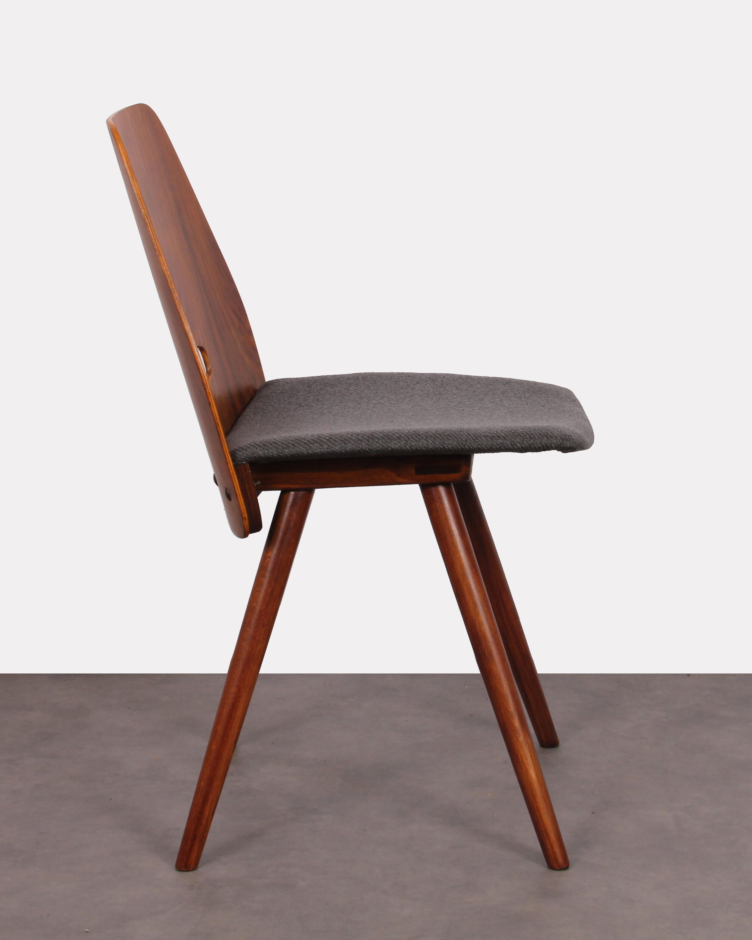 Suite de 4 chaises par Frantisek Jirak 1960