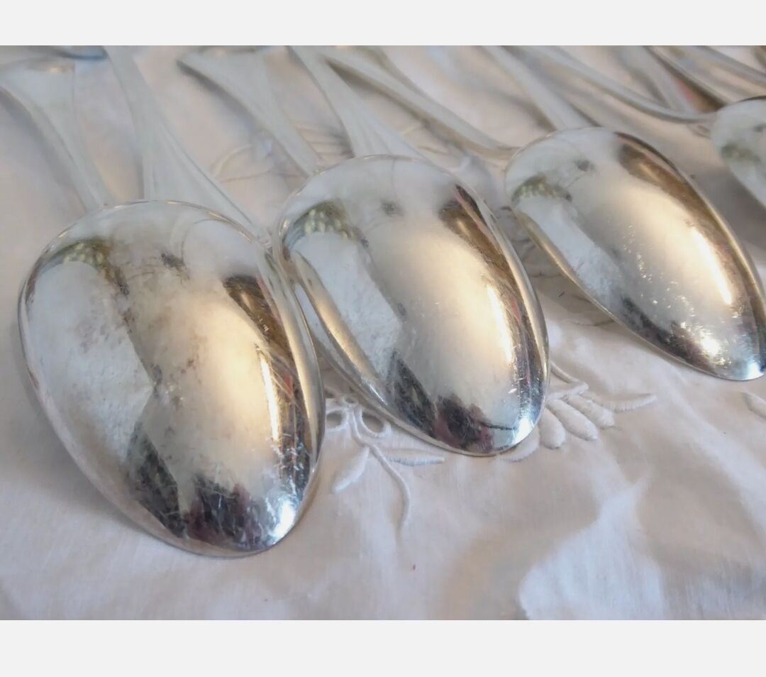 Alfenide Christofle 12 table covers 24p silver metal Model Pompadour