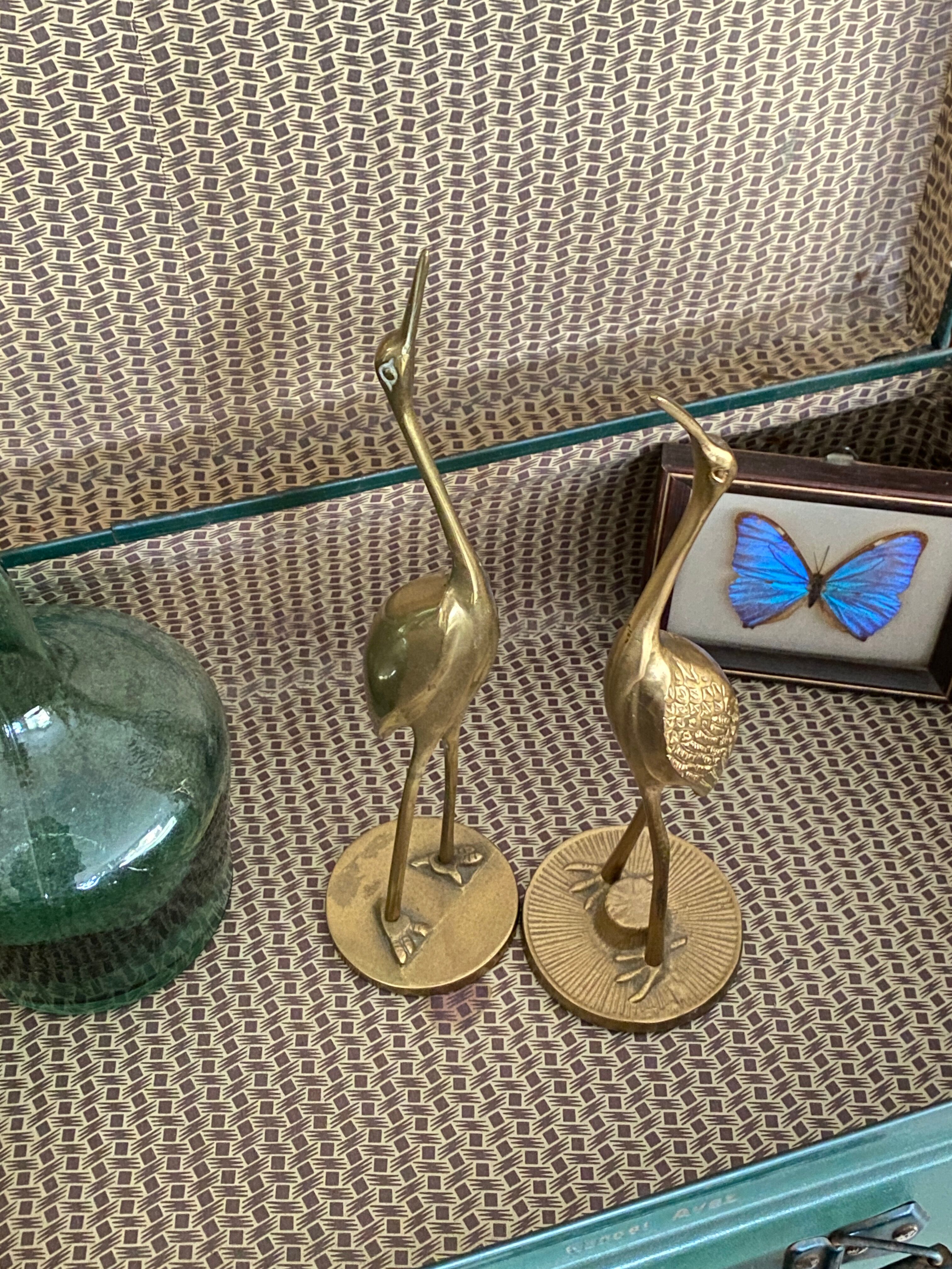 Set of 2 vintage suitcases