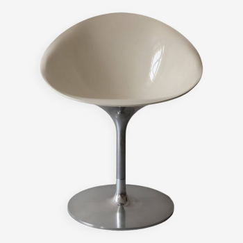 Fauteuil pivotant ero métal et coque blanche, design p. starck pour kartell