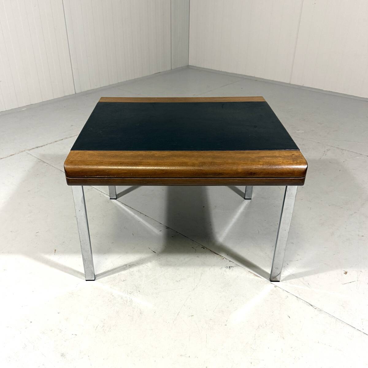 Hans Eichenberger leather coffee-side table Girsberger, Switzerland