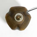 Très belle lampe de table en céramique des années 1960 avec abat-jour en tissu d'origine.