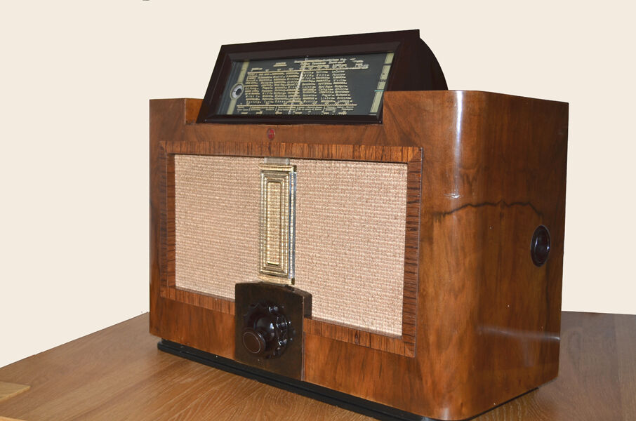 Radio philips mono button 750 has