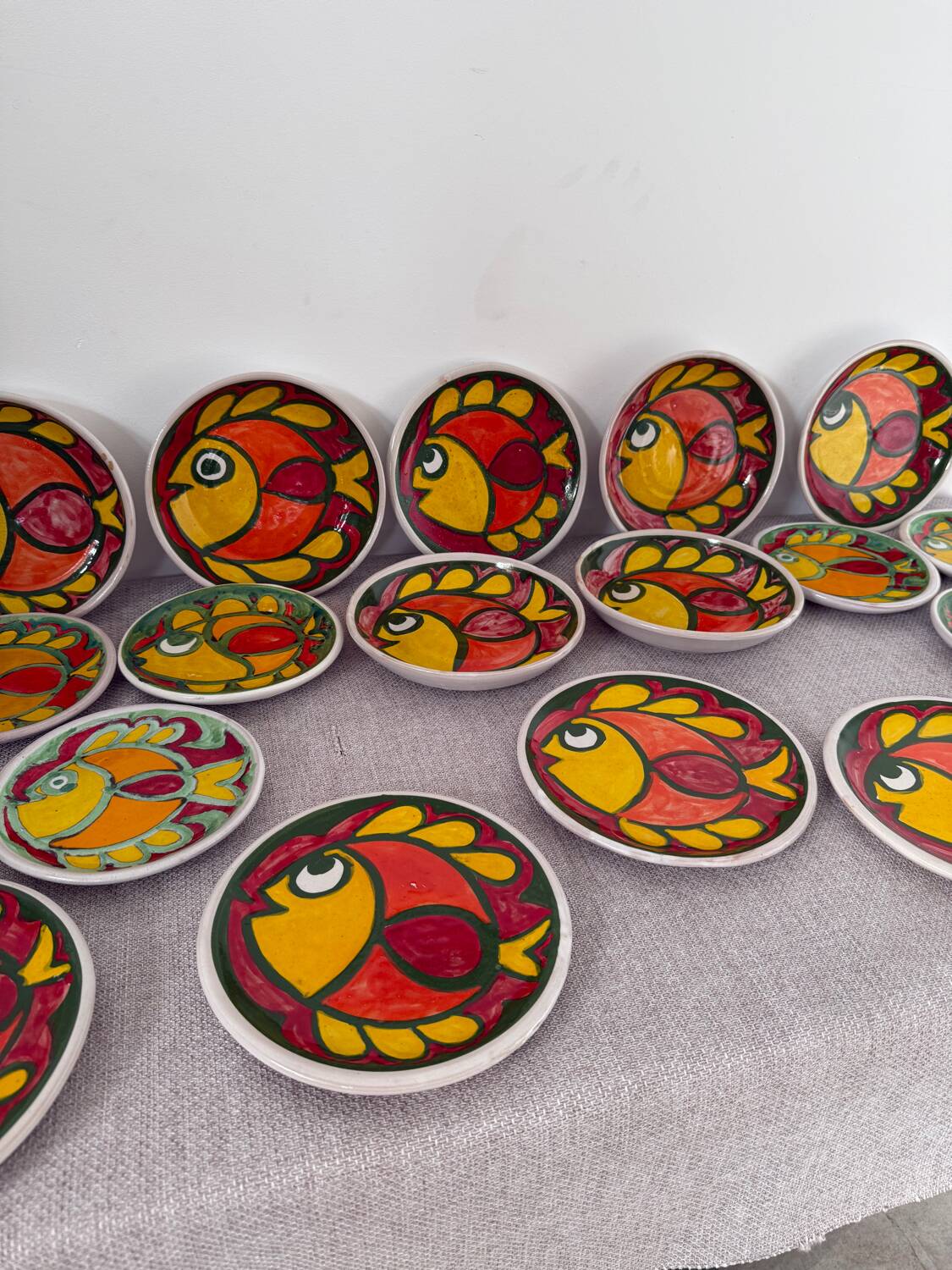 Italian ceramic plate set signed Desimone Italy fish decor 60s vintage