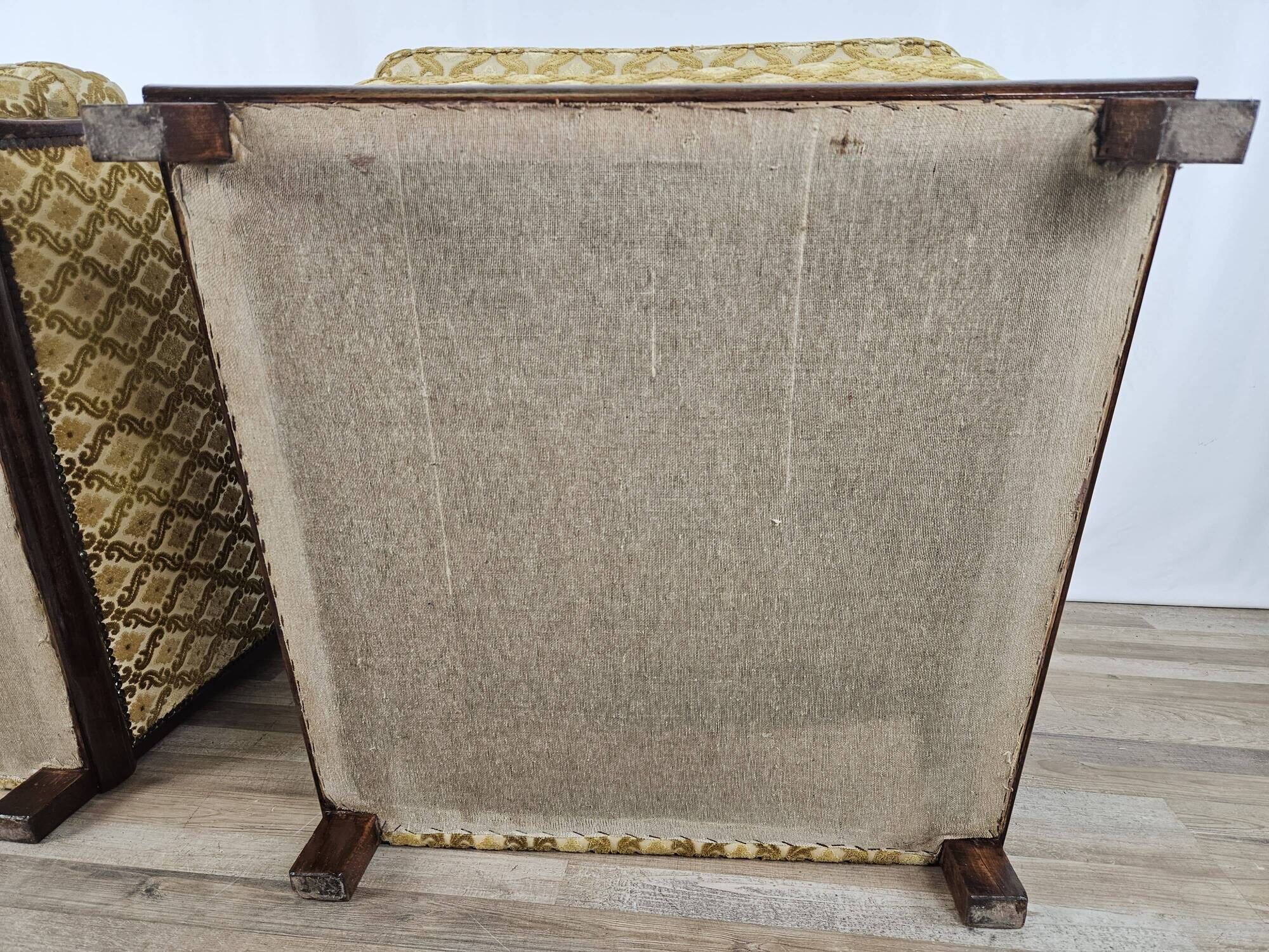 Paire de fauteuils Art Déco des années 1930 recouverts de tissu
