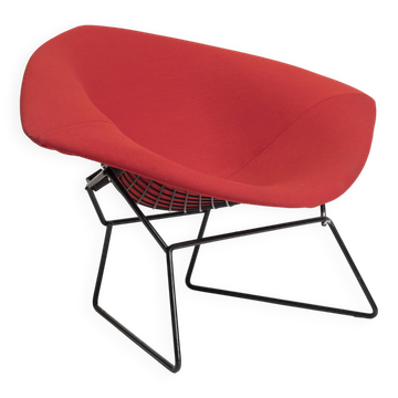 Large diamond chair by Harry Bertoia for Knoll, reupholstered. Circa 1960s
