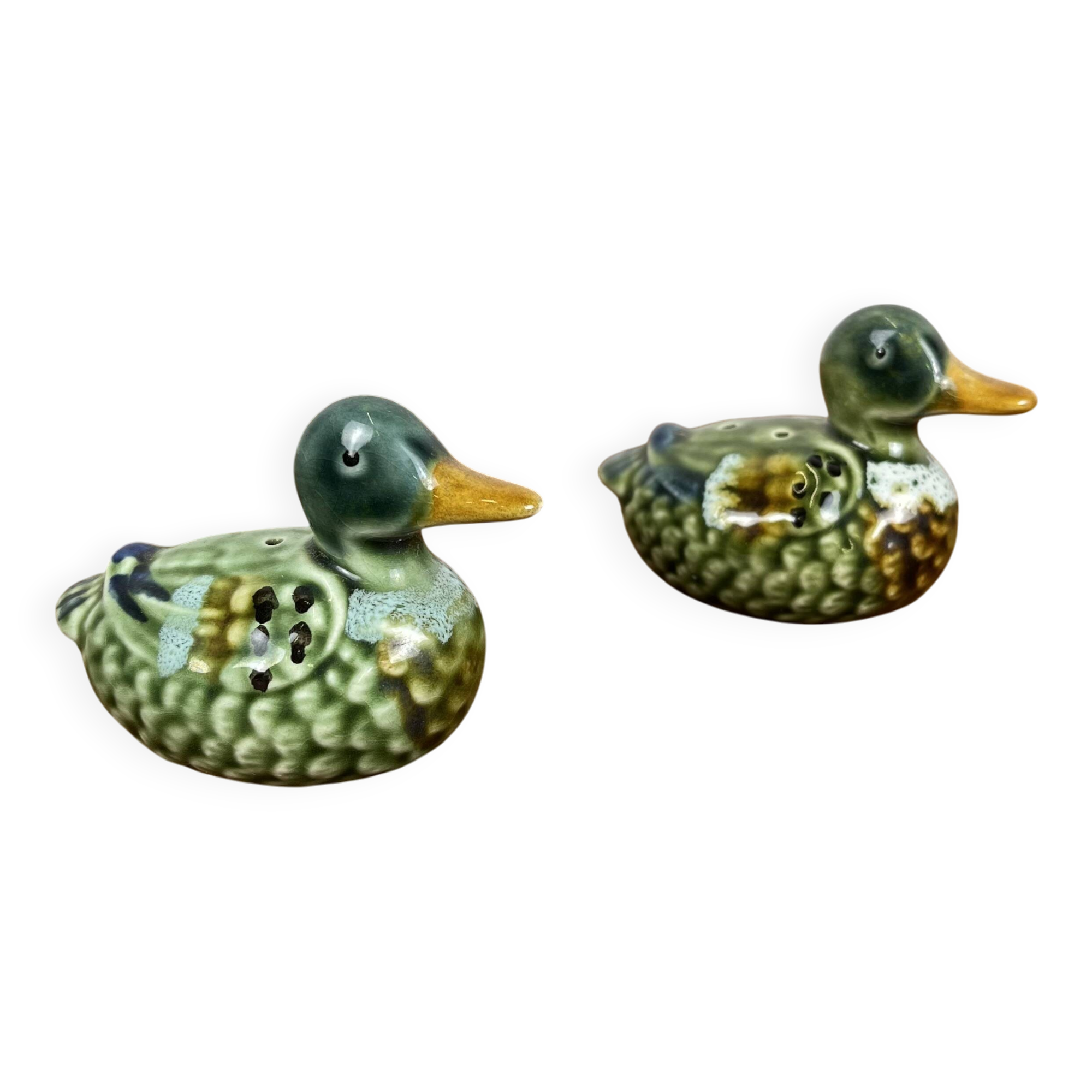 Ceramic duck salt and pepper shakers