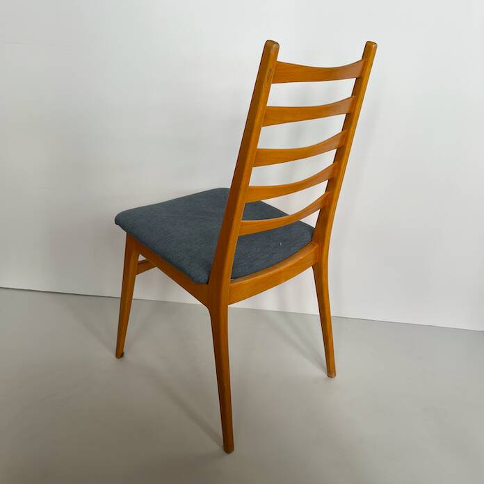 Chaise vintage bois clair Benze Sitzmobel