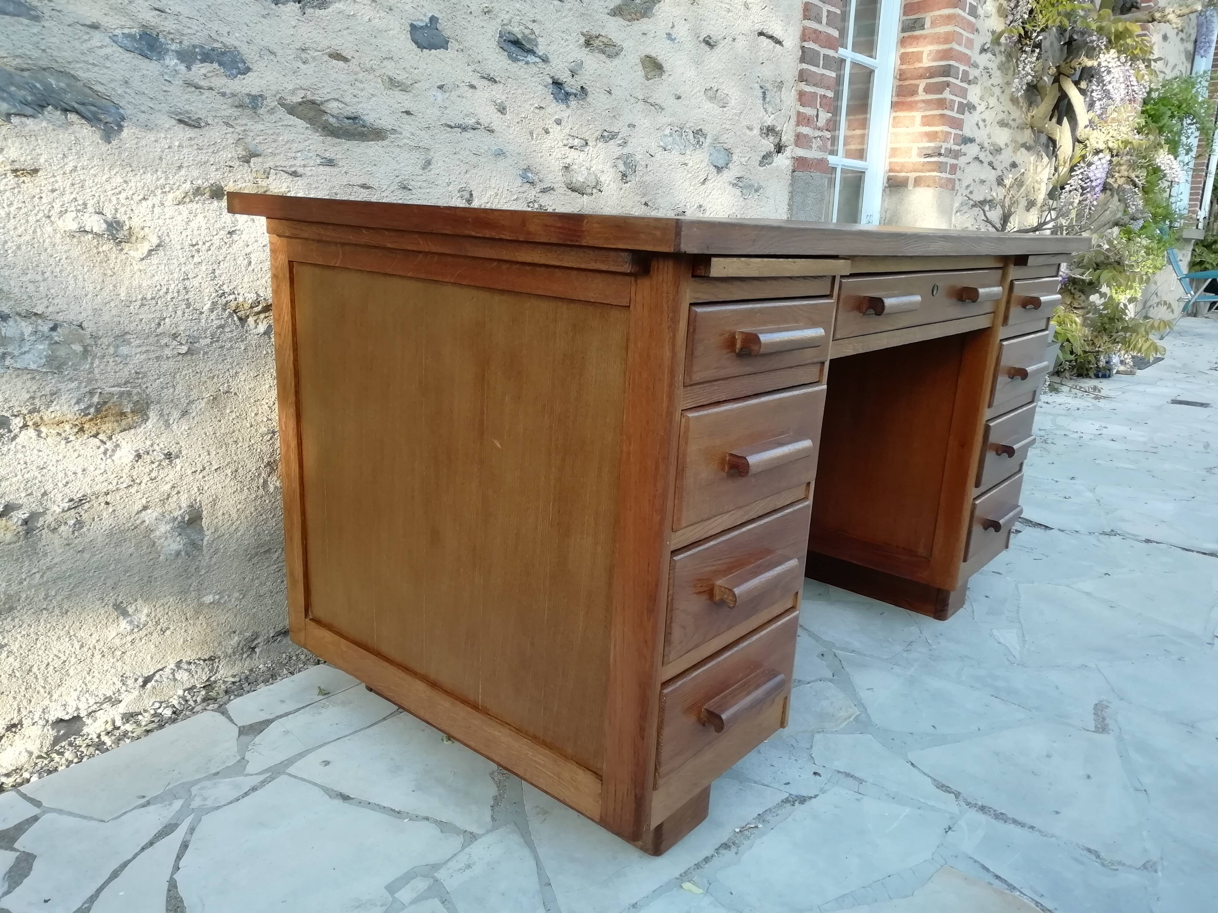 Oak administrative office