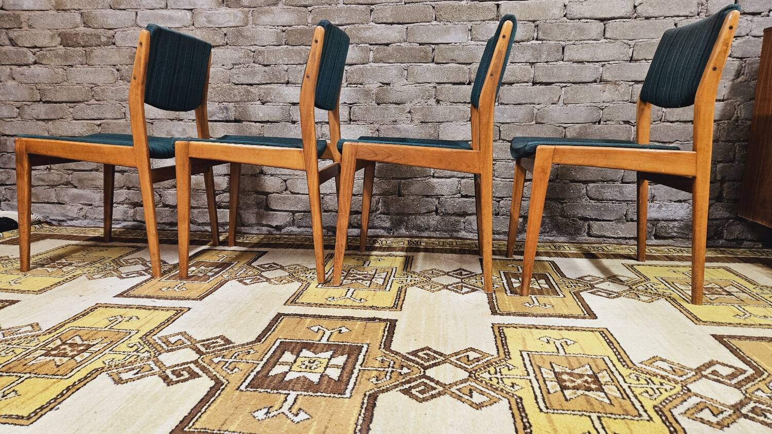 Set of 4 Scandinavian chairs 1960