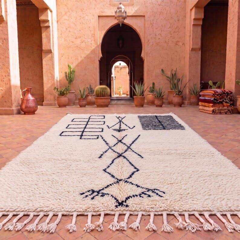 Handmade traditional pure wool rug size 2/3 m