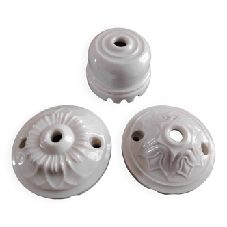 Set of 3 porcelain rosettes