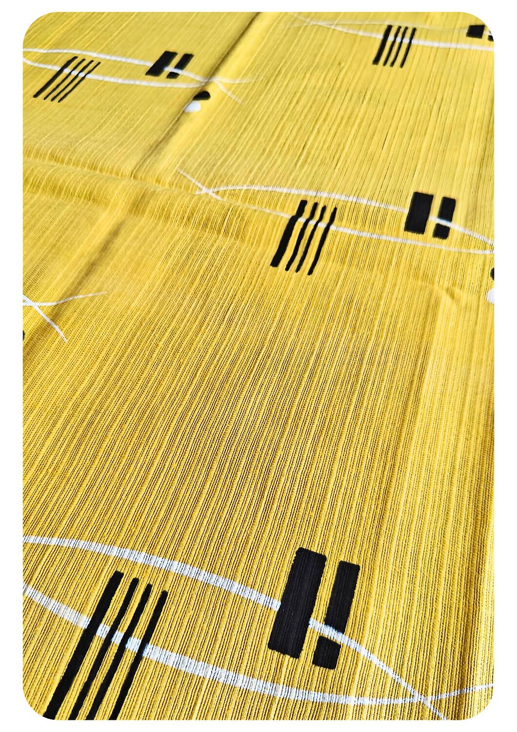 Chemin de table des années 50