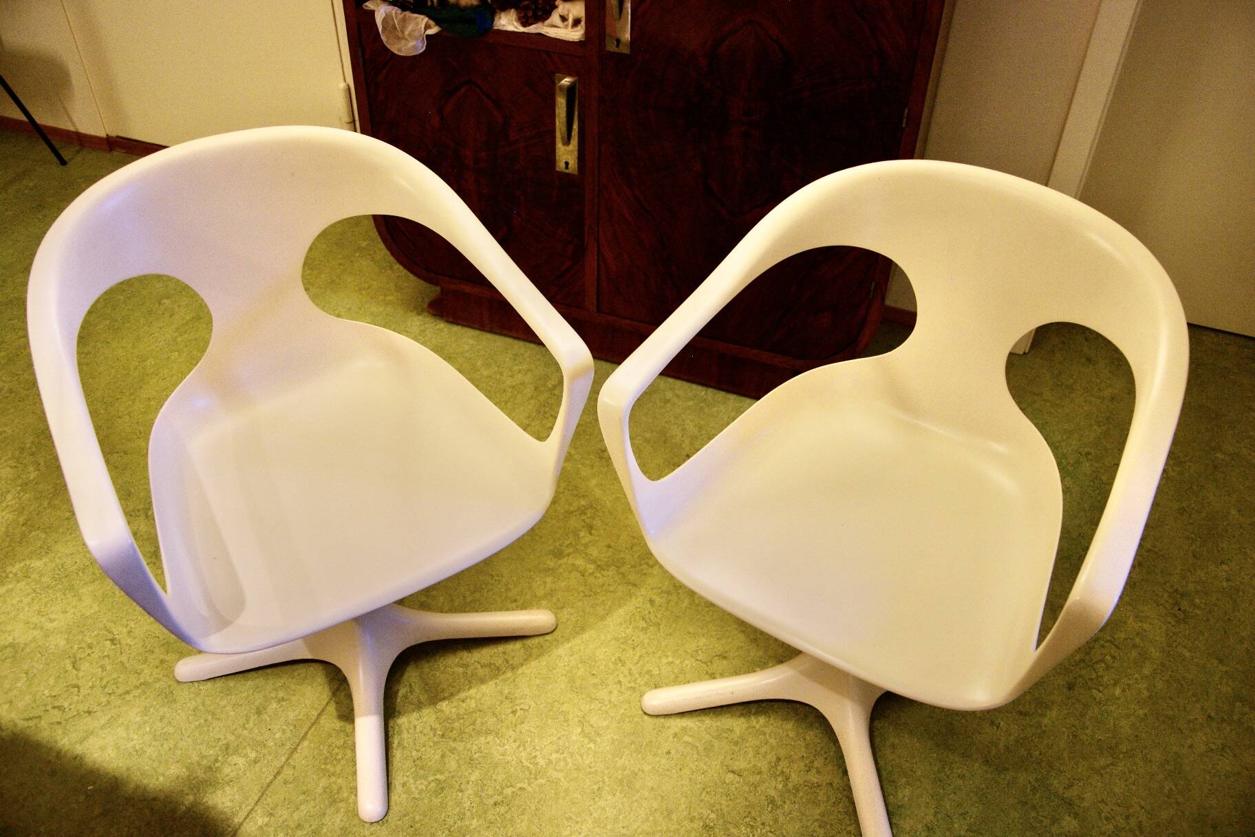Pair of vintage fiber swivel armchairs by konrad schaefer for lubke 1960s