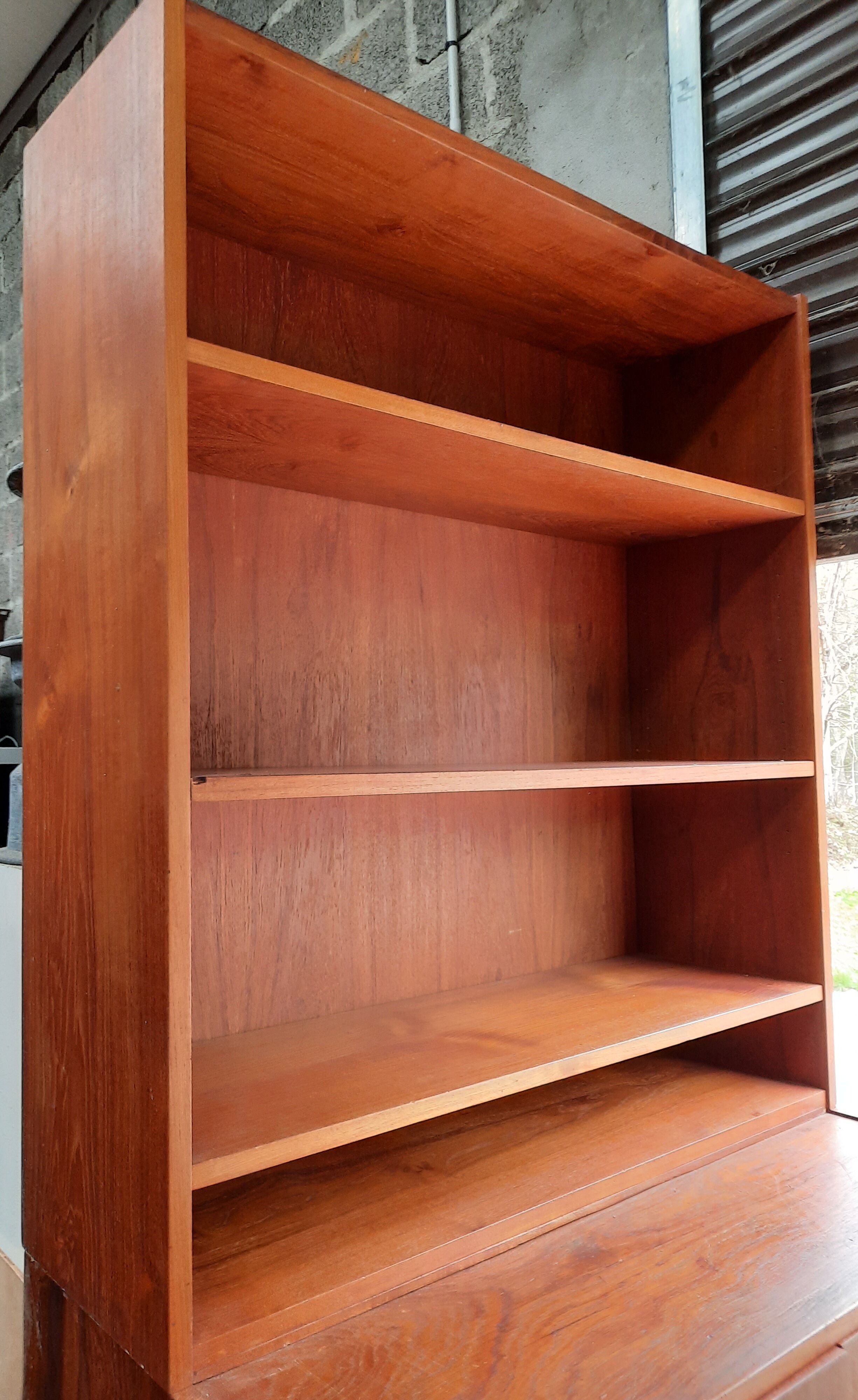 Convenient scandinavian furniture & shelf