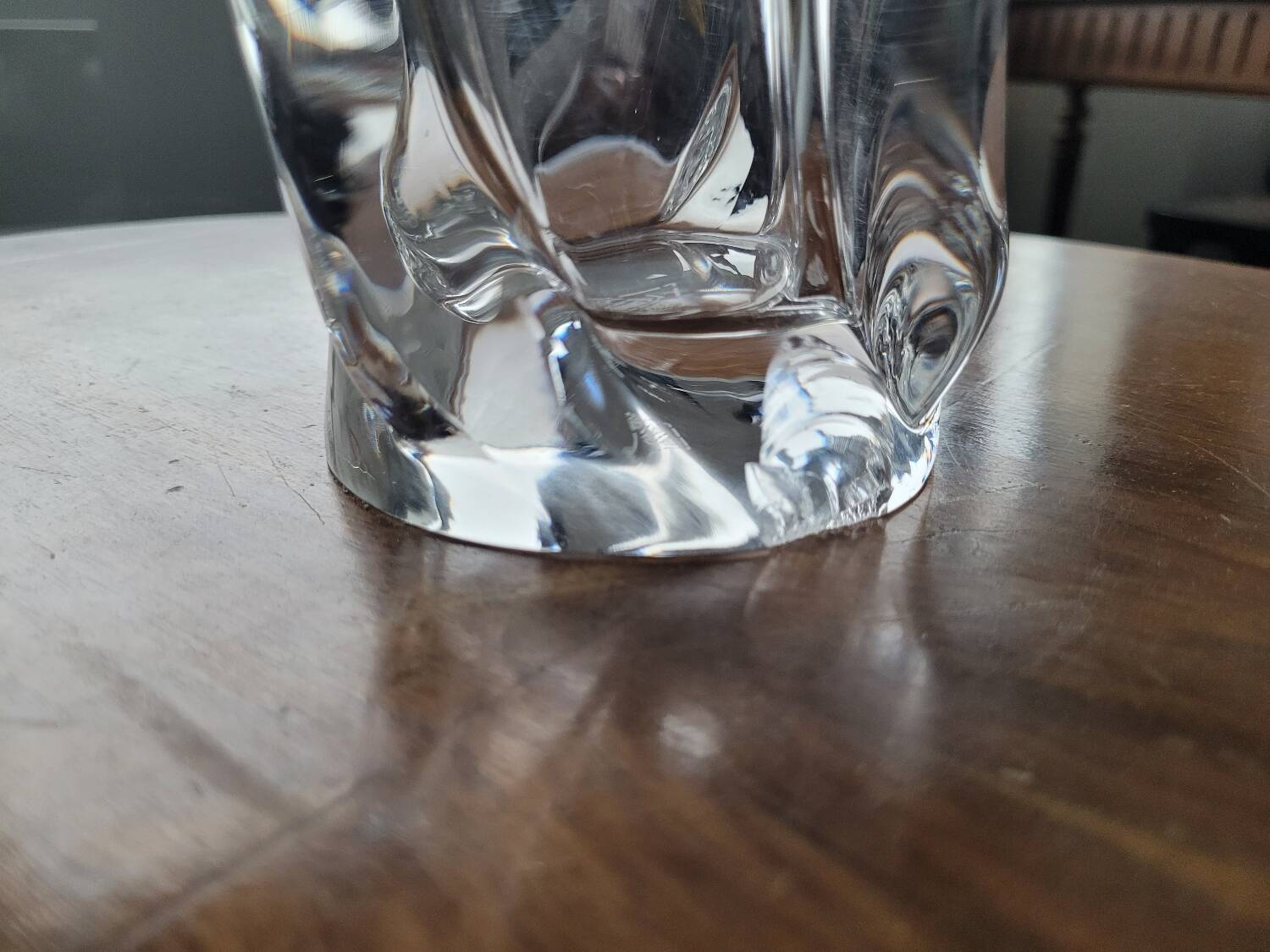 Vannes crystal vase