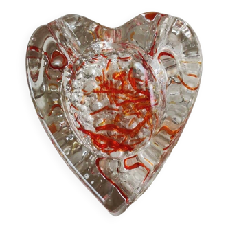 Empty pocket/Ashtray, l in blown art glass/Heart shape with inclusions of orange filaments. In Murano style