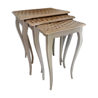 Nesting tables, renovated in excellent condition