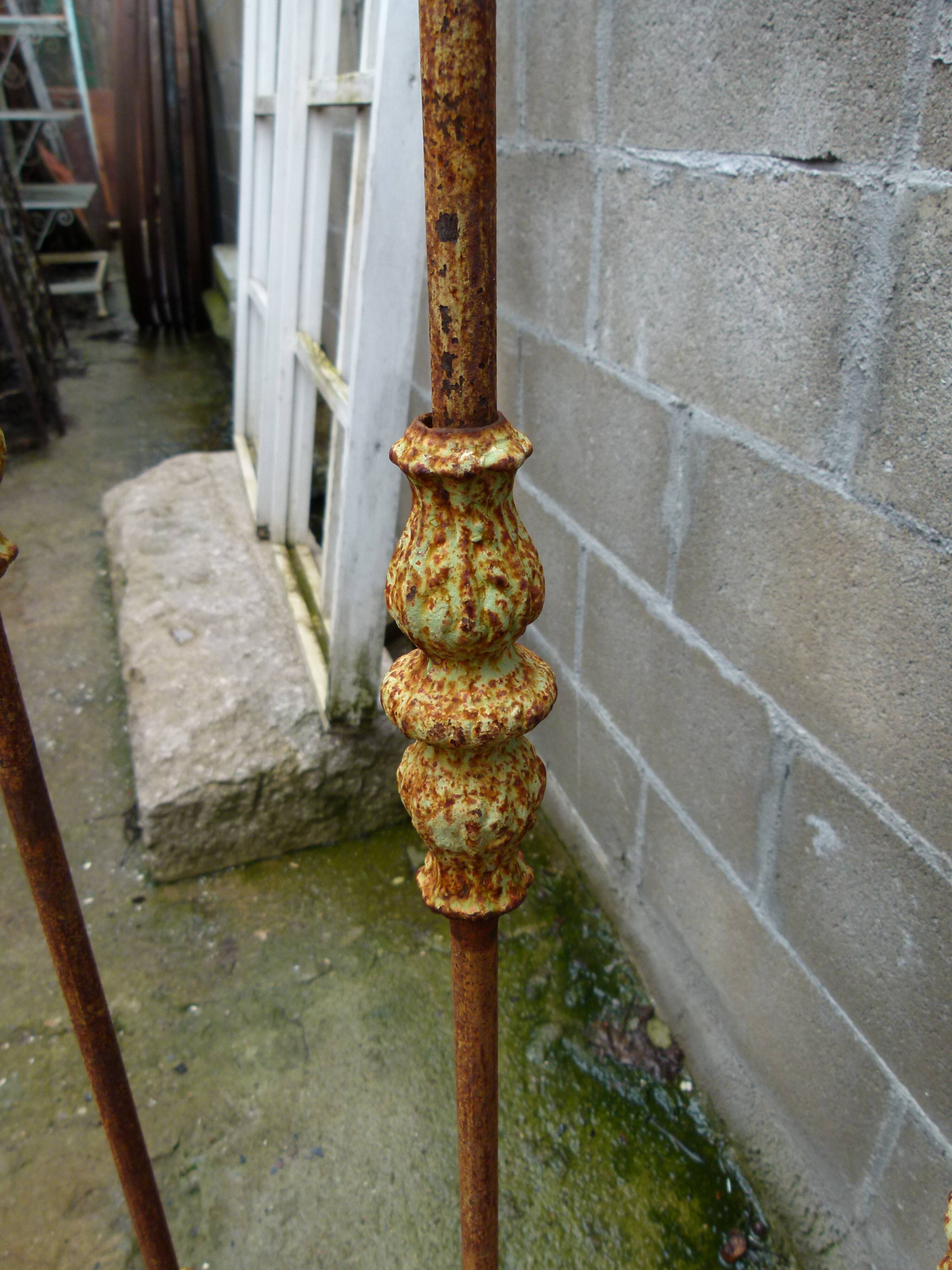 Spiral staircase in cast iron XXth