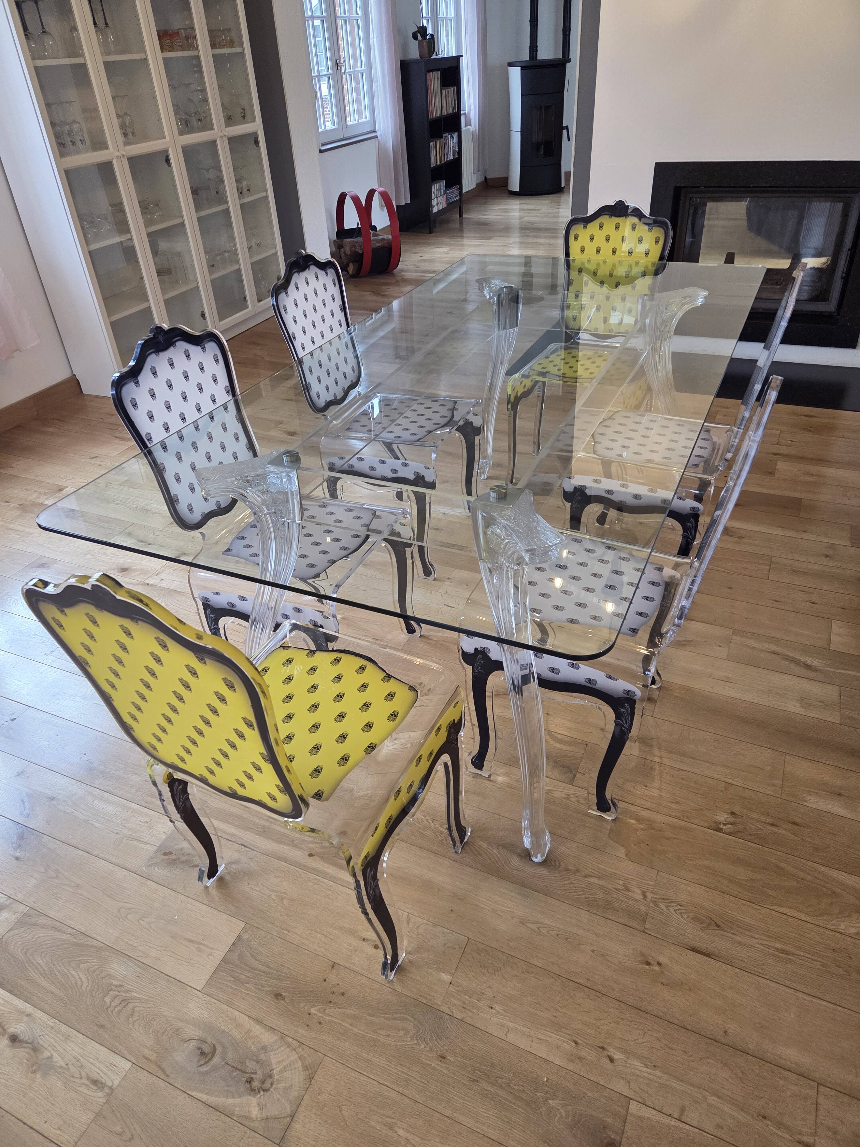 Table + 6 chairs