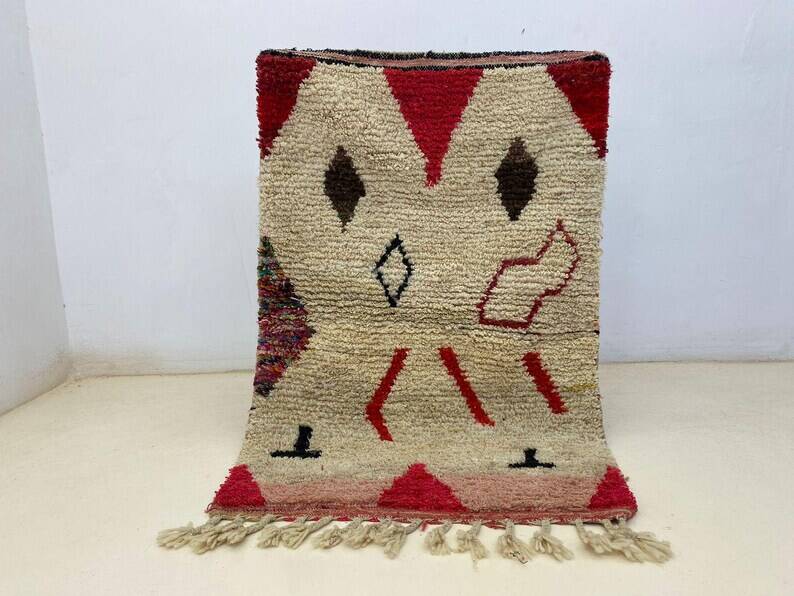 Traditional Moroccan rug 250cm x 150cm