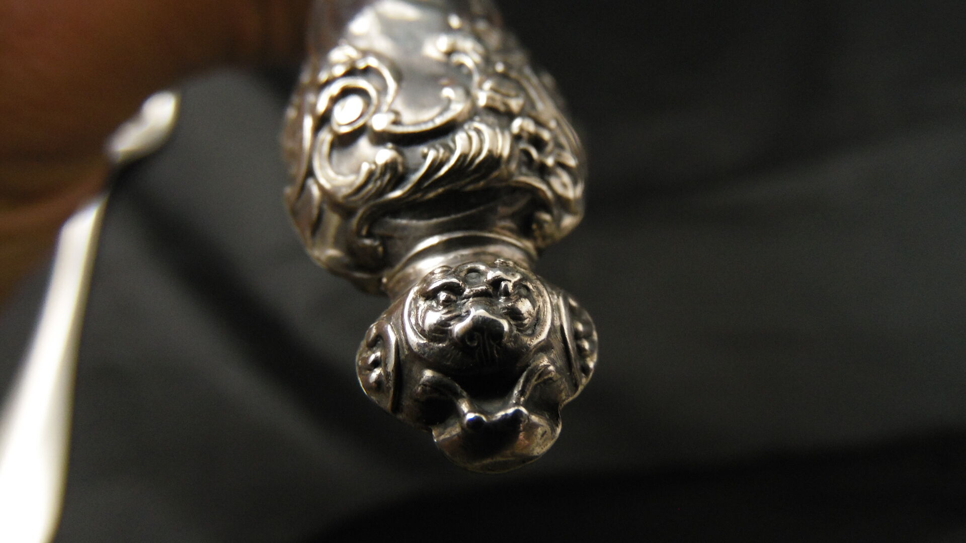 Solid silver foie gras shovel, pâté mignardise Rocaille XIXe Minerve 1st title