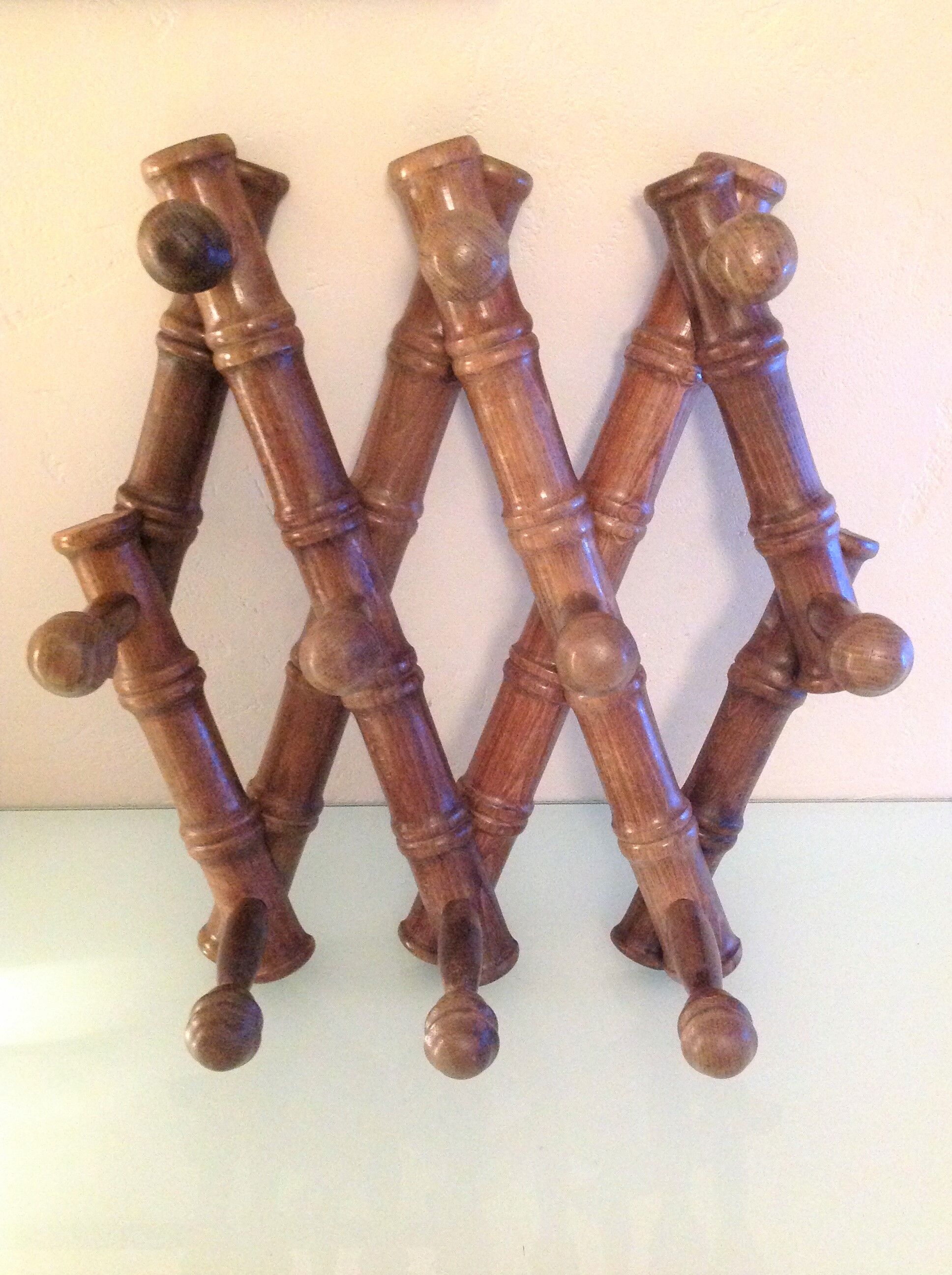 Ten-headed wooden accordion coat rack / vintage 60s-70s