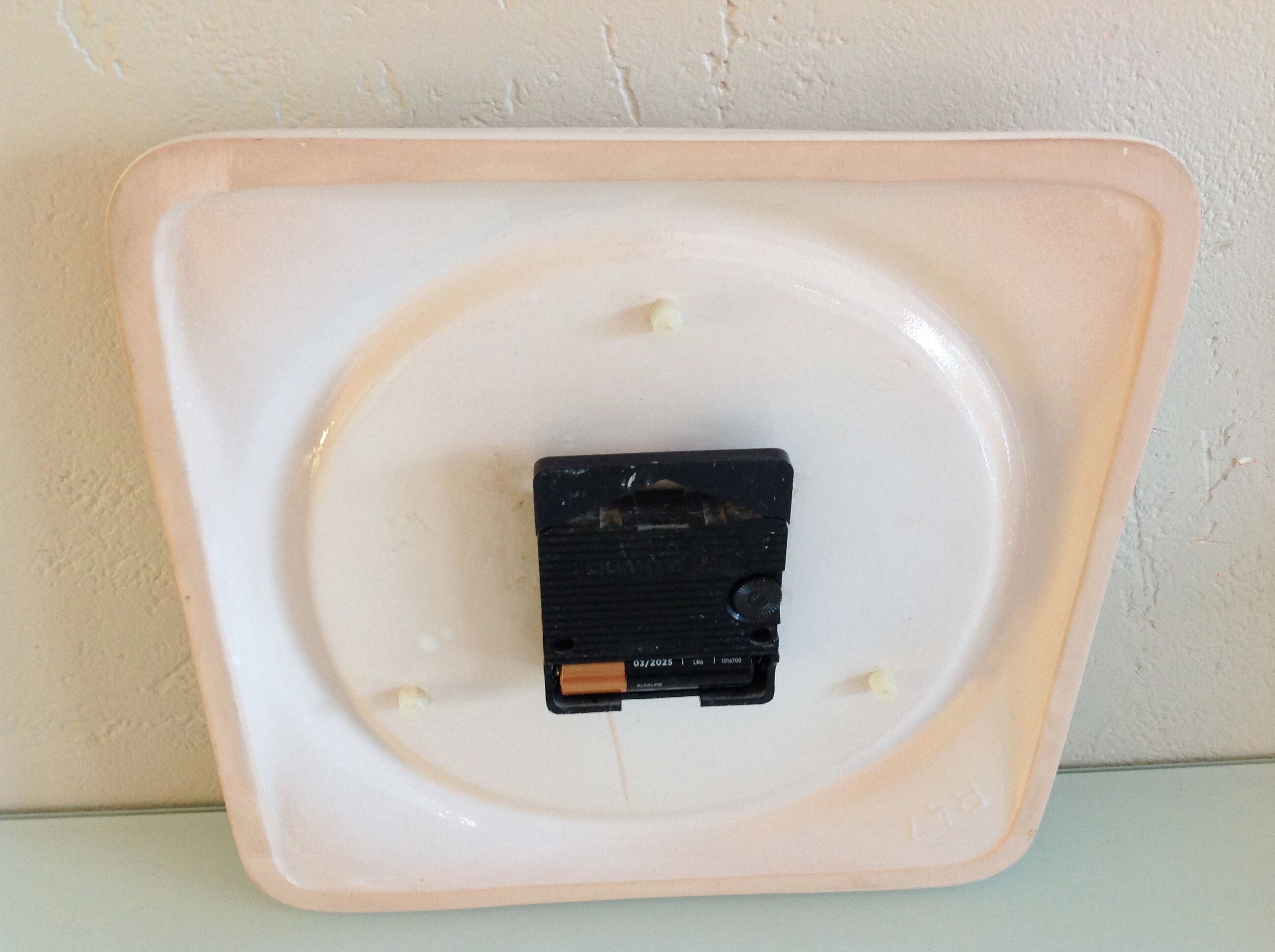 White ceramic square clock, vintage 60/70