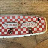 Vintage patère in enamelled sheet metal