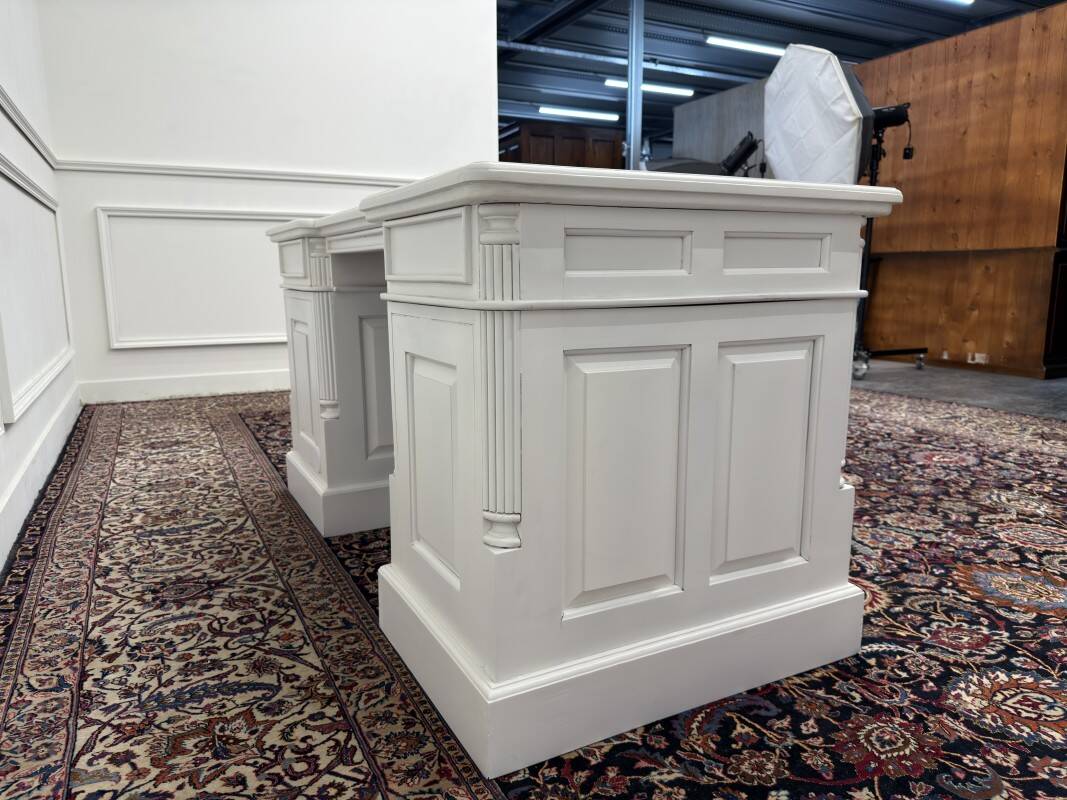 Classic English White Chesterfield Desk