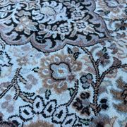 Tapis persan en soie noué à la main