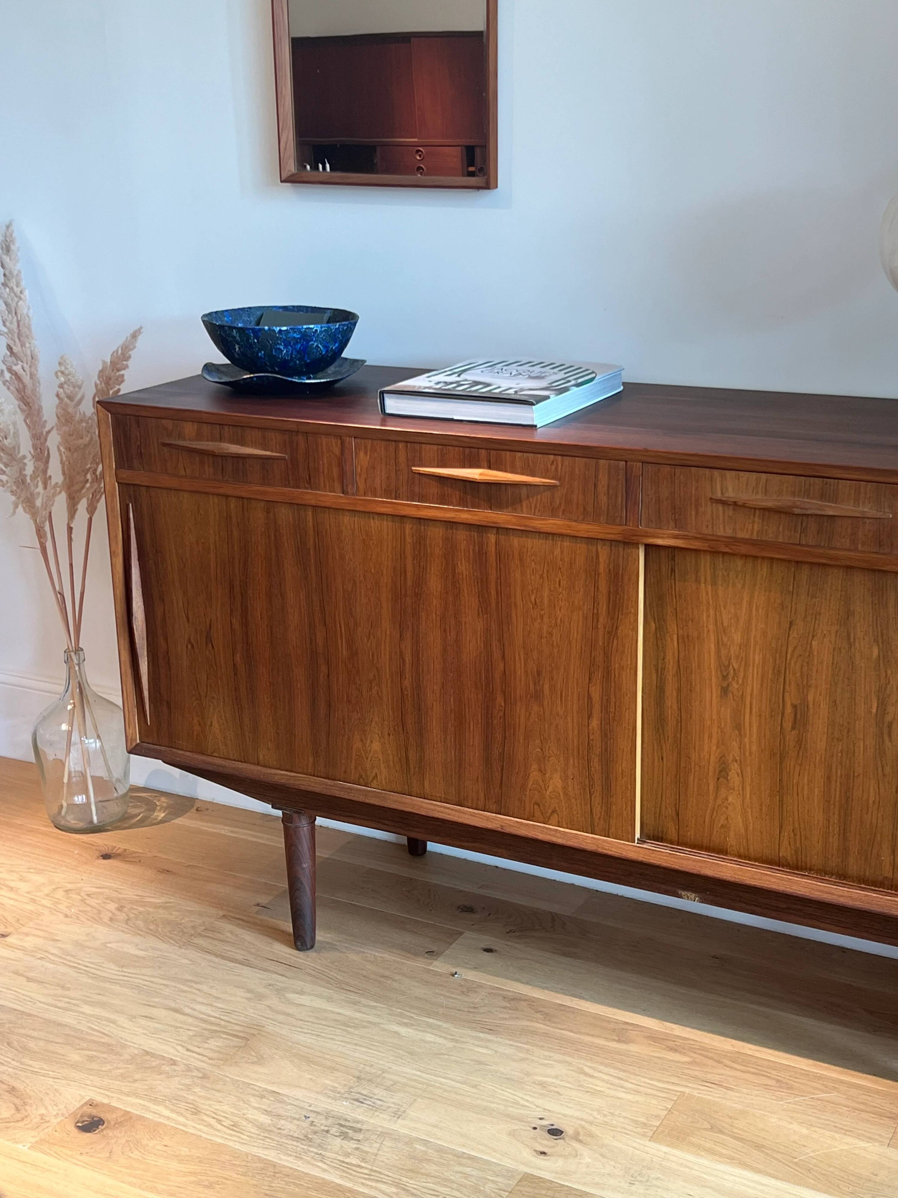 Scandinavian enfilade "Einar" in rosewood